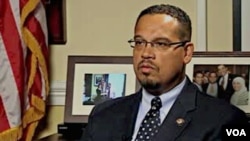 Keith Ellison adalah muslim AS pertama yang menjadi anggota Kongres. Menurutnya, Islam di Amerika masih sering disalahpahami. Seorang muslim yang menjadi anggota Kongres AS lainnya adalah Andre Carson, dari negara bagian Indiana.