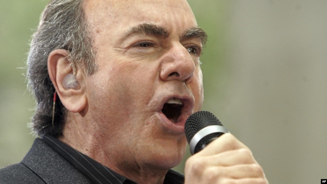 Neil Diamond, wife Katie McNeil, Neil Diamond honored with a Star