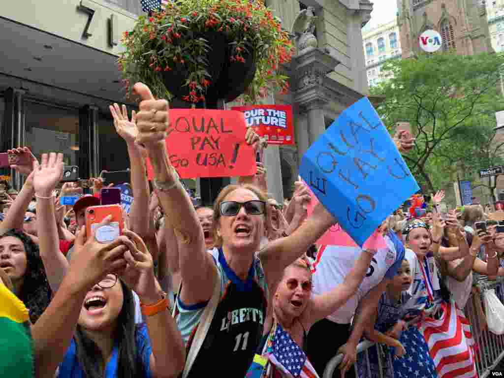 El presidente Trump aún no ha extendido una invitación a la Casa Blanca a la selección femenina de fútbol. La capitana, Megan Rapinoe, es crítica del presidente y ya ha dicho que "no muchas, y quizá ninguna", de sus compañeras iría.