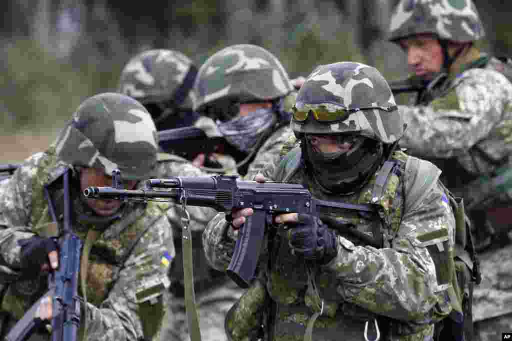 Підготовка бійців ЗСУ у Житомирі.