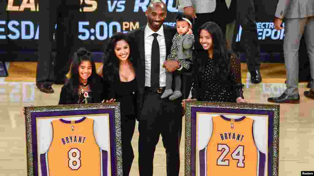 Kobe Bryant halftime at ceremony to retire his two Laker uniforms