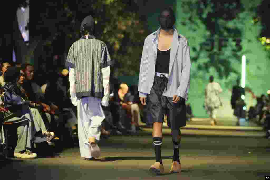 &nbsp;نمایش طرح لباس در فستیوال مد و فیشن و غذا&nbsp; در شهر تانجیرانگ در اندونیزیا &nbsp;