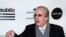 Aktor Danny Aiello tiba di acara Amy Winehouse Foundation Gala di New York 21 Maret 2013. (Foto: Reuters/Carlo Allegri)