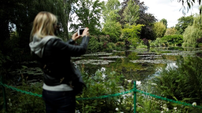 Locals Visit Monet’s Gardens without the Crowds