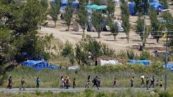 مردم سوریه در برابر پیشروی نیروهای نظامی به ترکیه فرار می کنند