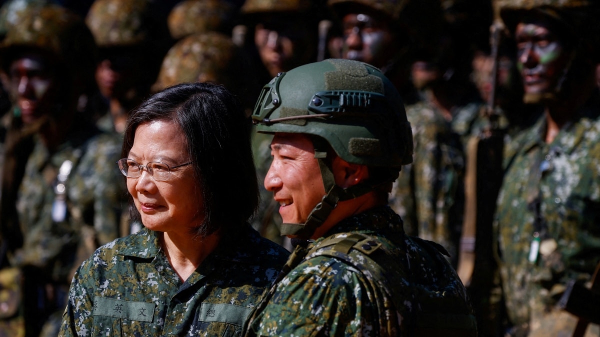 台湾大选日趋激烈，蔡英文促选民投票时想想香港要有尊严的和平