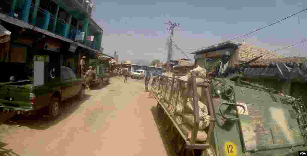 Miranshah Bazaar, North Waziristan, Pakistan. (Ayaz Gul/VOA)