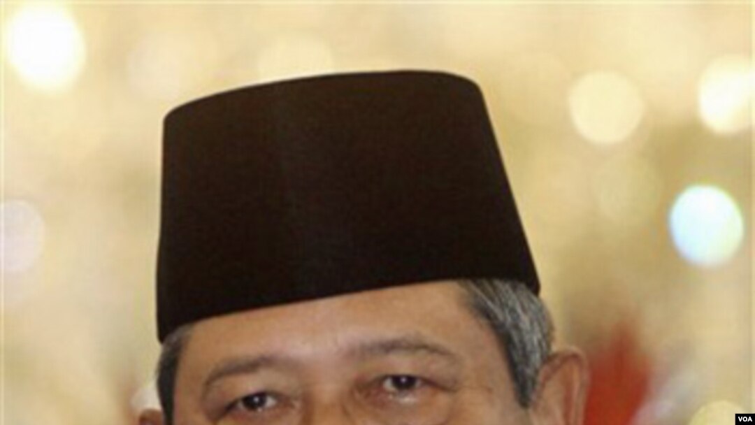 Presiden Susilo Bambang Yudhoyono (foto: dok) mengeritik media massa yang mendasarkan pemberitaannya pada pesan pendek SMS dan BlackBerry Messenger.