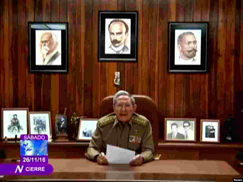 Prezidan peyi Kiba a Raul Castro anonse lanmò frè li, lidè revolisyonè Fidel Castro, nan yon foto ki parèt sou televizyon gouvènman an nan La Avàn, Kiba, 26 Novanm 2016.