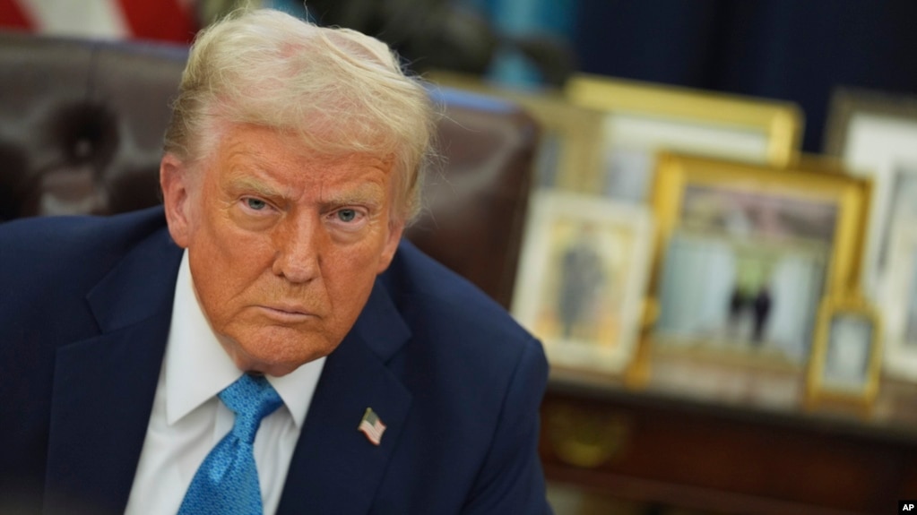 Trump, Amerikalı tüketicilerin gümrük vergileri nedeniyle daha yüksek fiyatlarla karşılaşabileceğini kabul etti.