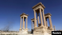 Памятник мировой архитектуры – комплекс Тетрапилон в Пальмире