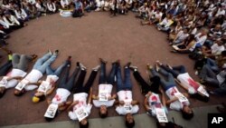 Manifestantes protestan por las altas estadísticas de asesinatos en los últimos 14 años de gobierno chavista.