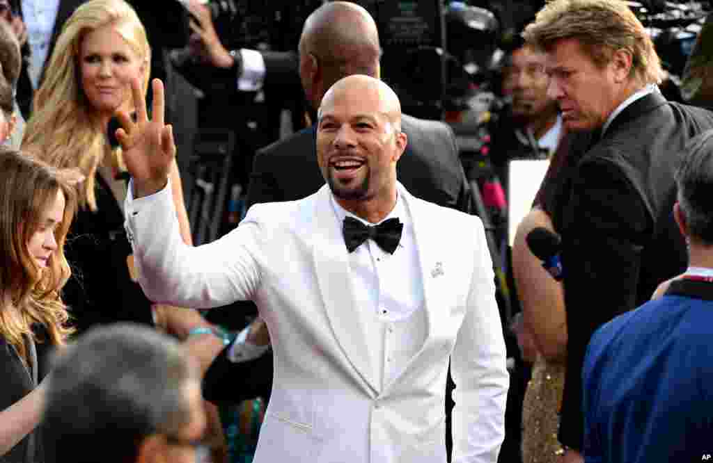 Common tiba di Oscars pada 28 Februari 2016, di Dolby Theatre, Los Angeles.