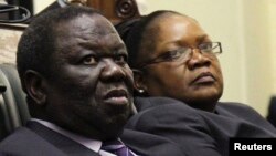 UMnu. Morgan Tsvangirai eloNkosikazi Joice Mujuru