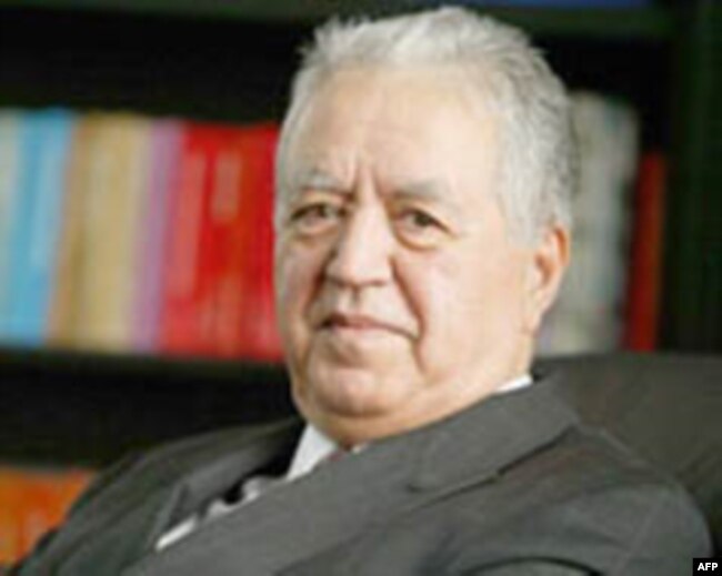 Emekli Büyükelçi Faruk Loğoğlu