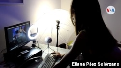Es probable que, en Colombia, haya aproximadamente 40.000 modelos webcam y 150.000 a nivel mundial, según expertos en la industria. [Foto: Eliana Páez Solórzano, VOA]