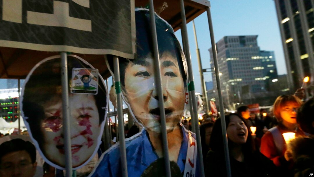 Biểu tình kêu gọi bắt giam bà Park Geun-hye ở Seoul, Hàn Quốc, ngày 11/3/2017.