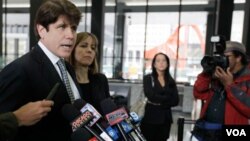 El ex gobernador de Illinois Rod Blagojevich le aseguró a la prensa que no había cometido ningún delito, aunque el jurado lo consideró culpable de los cargos de corrupción.