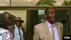 Le vice-président du Zimbabwe Kembo Dugishi Mohadi.