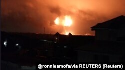 Une explosion s'est produite dans une station de gaz naturel, à Accra, Ghana, le 7 octobre 2017. (@ronnieamofa/via REUTERS)