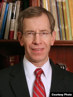 Harold Hartley, senior vice president of the Council of Independent Colleges