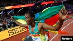 L'Ethiopien Muktar Edris a remporté le titre mondial du 5.000 m à Londres, 12 août 2017