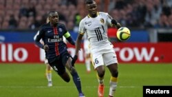 Le joueur Camerounais Ibrahim Amadou, lors d'un match au Parc des princes, à Paris, le 13 février 2016.