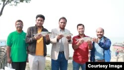 ফেলোশিপের শিক্ষার্থীদের নিয়ে ইলিশ গবেষণা করছেন রাজশাহী বিশ্ববিদ্যালয়ের ফিশারিজ বিভাগের অধ্যাপক ড. ইয়ামিন হোসেন।