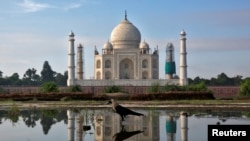 Taj Mahal di Kota Agra