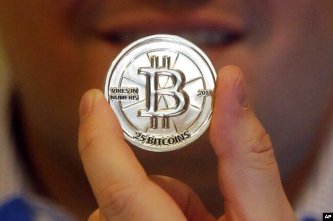 Việt Nam đang xem xét khung pháp lý để quản lý bitcoin và các giao dịch liên quan.