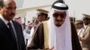 L'Arabie félicite Trump, veut renforcer ses relations avec Washington