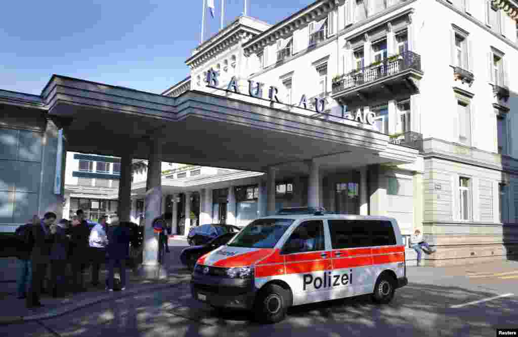 A police van drives past the Baur au Lac hotel in Zurich, Switzerland, May 27, 2015.&nbsp;