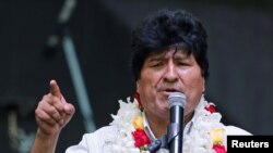 El expresidente boliviano Evo Morales viajó a Cuba esta semana "por razones de salud", según su portavoz.