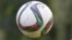 Photo d'un ballon lors d'un match de football à Bujumbura, Burundi, le 20 mai 2015.