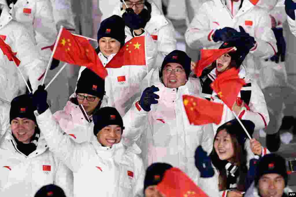 在韩国平昌，2018年冬奥会开幕式上，中国运动员入场（2018年2月9日）。