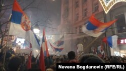 Protest ispred Ambasade Crne Gore u Beogradu 27. decembra 2019. (Foto: RFE/RL/Nevena Bogdanović) 