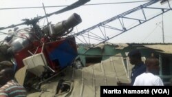 un hélicoptère s'est écrasé au alentours de l'aéroport Félix Houphouet Boigny, en Côte d'Ivoire, le 14 décembre 2017. (VOA/Narita Namasté)