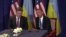 Обама і Порошенко зустрілися у Варшаві