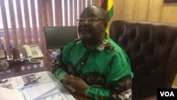 UMnu. Obert Mpofu webandla leZanu PF.