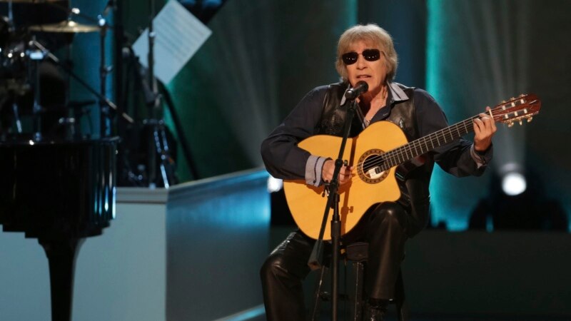 A New ‘Feliz Navidad’ from Musical Star Jose Feliciano