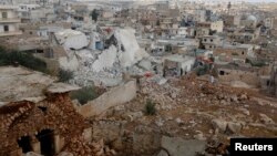 Hình tư liệu - Thị trấn Darat Izza của Aleppo sau các cuộc không kích của lực lượng không quân Nga.