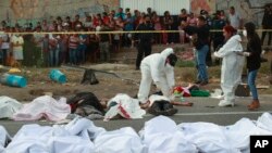 APTOPIX Mexico Migrants Crash