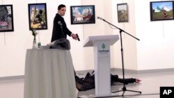 Mevlut Mert Altintas amaze kurasa ambasaderi w'Uburusiya muri Turukiya
