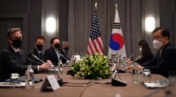 U.S. Secretary of State Antony Blinken speaks with South Korea's Foreign Minister Chung Eui-yong during a bilateral meeting as part of the G7 foreign ministers meeting, in London, May 3, 2021.