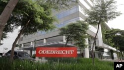 Odebrecht, que construyó grandes obras, especialmente en los últimos diez años, mantiene un acuerdo de cooperación con la fiscalía ecuatoriana para revelar detalles de la corrupción. Foto de archivo, AP.