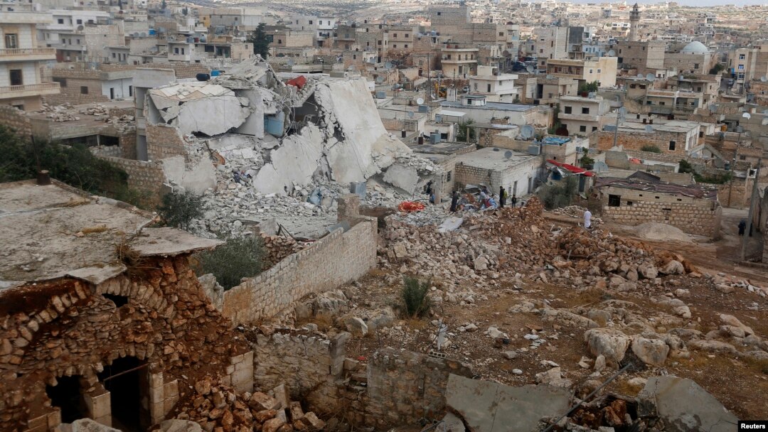 Hình tư liệu - Thị trấn Darat Izza của Aleppo sau các cuộc không kích của lực lượng không quân Nga.