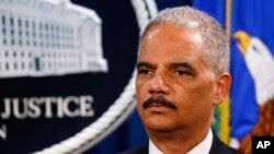 El presidente Obama informó que el fiscal general Eric Holder viajará a Missouri el miércoles.