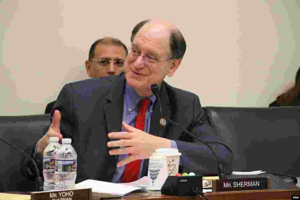 Congressman Bradley Sherman (D- CA) spoke at the open hearing on &ldquo;Cambodia&#39;s Descent: Policies to Support Democracy and Human Rights&rdquo; on Tuesday December 12, 2017 at the Rayburn House Office Building. (Sreng Leakhena/VOA Khmer)&nbsp;