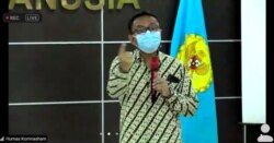 Perwakilan pengurus GKI Yasmin, Bona Sigalingging, menyampaikan penolakan tawaran relokasi dari Wali Kota Bogor dan meminta Pemkot Bogor laksanakan putusan MA dalam tangkapan layar. (Foto: VOA/Petrus Riski)