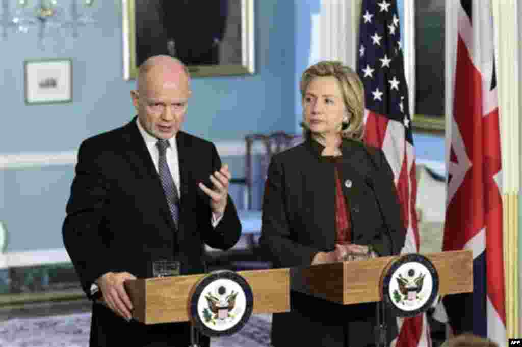 Secretary of State Hillary Rodham Clinton, right, hosts a meeting with British Foreign Secretary William Hague, at the State Department in Washington, Wednesday, Nov. 17, 2010. (AP Photo/J. Scott Applewhite)